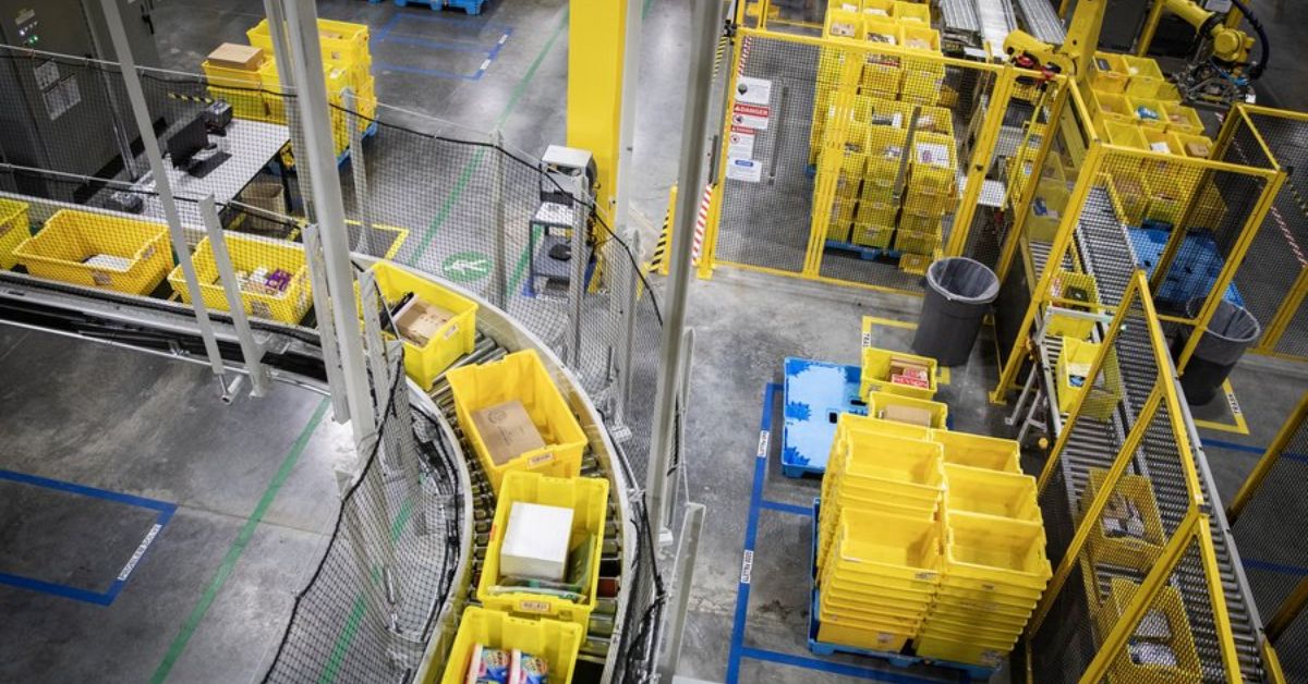 Amazon Opens Robotics